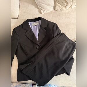TAHARI ASL Womens Black pinstripe Blazer Skirt Button 2 Piece Suit Sz 14